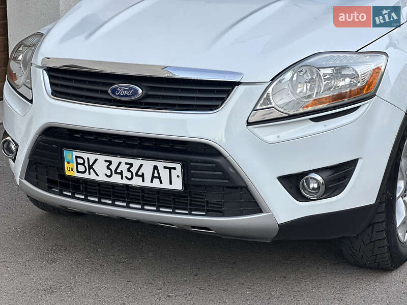 Внедорожник / Кроссовер Ford Kuga 2010 в Ровно