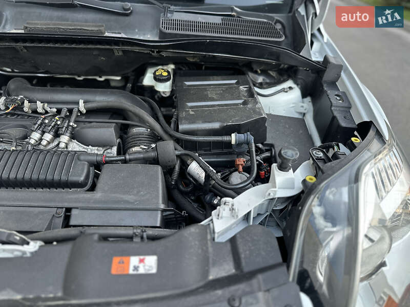 Внедорожник / Кроссовер Ford Kuga 2010 в Ровно