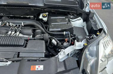 Внедорожник / Кроссовер Ford Kuga 2010 в 