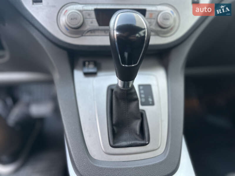 Внедорожник / Кроссовер Ford Kuga 2010 в Ровно