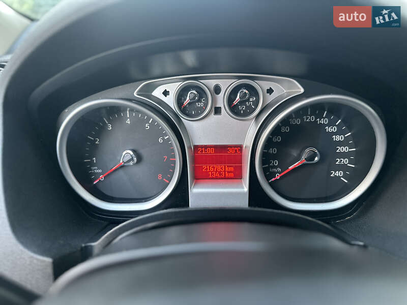 Внедорожник / Кроссовер Ford Kuga 2010 в Ровно