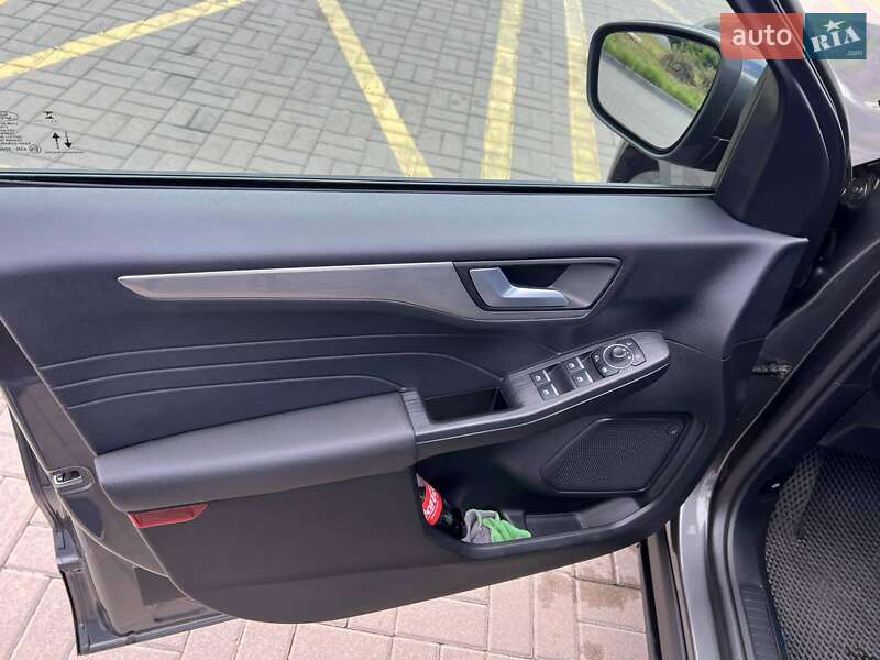 Внедорожник / Кроссовер Ford Kuga 2023 в Киеве фото 18 Внедорожник / Кроссовер Ford Kuga 2023 в Киеве