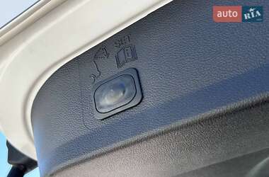 Внедорожник / Кроссовер Ford Kuga 2013 в 