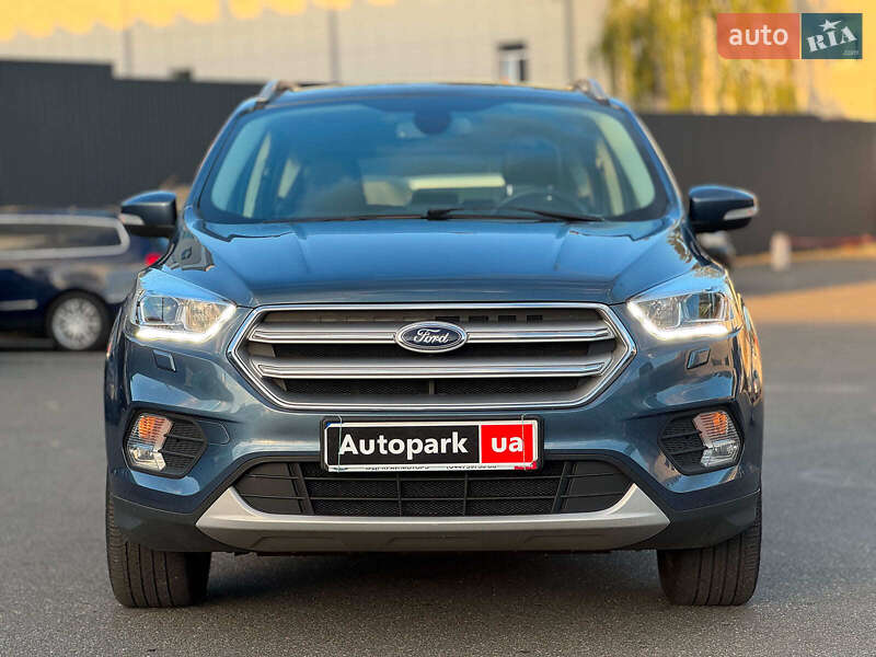 Внедорожник / Кроссовер Ford Kuga 2019 в Киеве