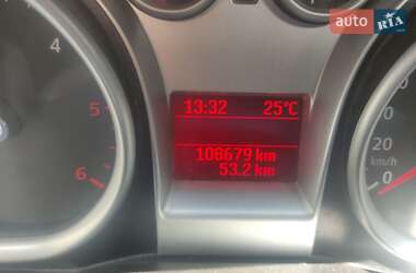 Внедорожник / Кроссовер Ford Kuga 2012 в 