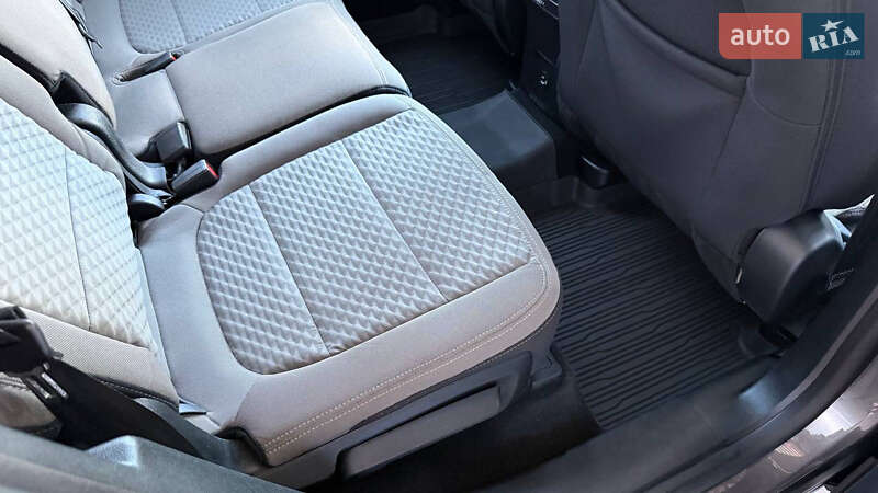 Внедорожник / Кроссовер Ford Kuga 2021 в Киеве