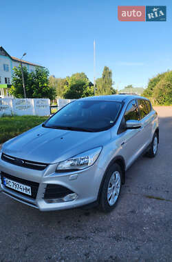 Внедорожник / Кроссовер Ford Kuga 2016 в Емильчине