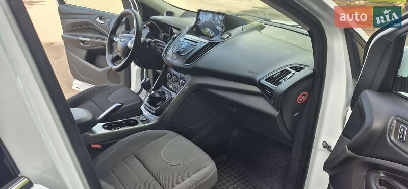 Внедорожник / Кроссовер Ford Kuga 2014 в Машевке