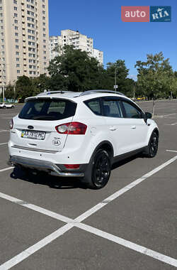 Внедорожник / Кроссовер Ford Kuga 2011 в 
