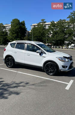 Внедорожник / Кроссовер Ford Kuga 2011 в 