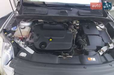 Внедорожник / Кроссовер Ford Kuga 2011 в 
