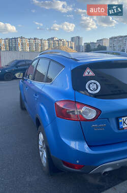 Внедорожник / Кроссовер Ford Kuga 2010 в 