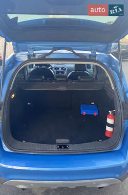 Внедорожник / Кроссовер Ford Kuga 2010 в 