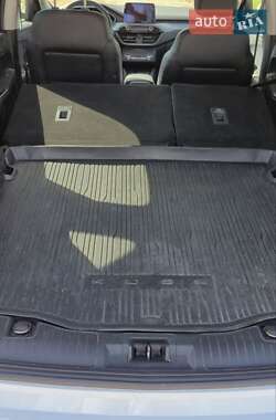 Внедорожник / Кроссовер Ford Kuga 2020 в Ромнах