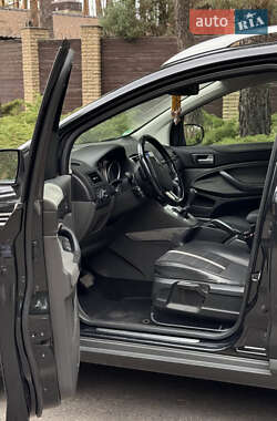 Внедорожник / Кроссовер Ford Kuga 2011 в 