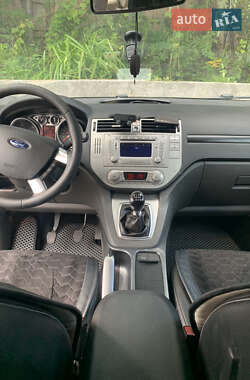 Внедорожник / Кроссовер Ford Kuga 2010 в 