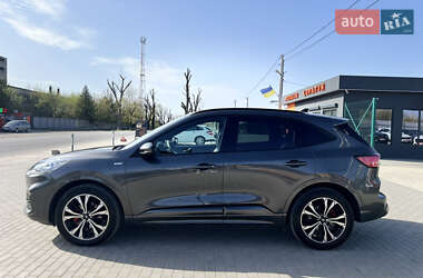 Внедорожник / Кроссовер Ford Kuga 2020 в 