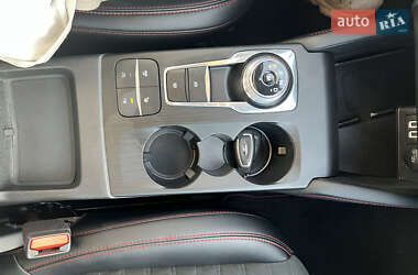 Внедорожник / Кроссовер Ford Kuga 2020 в 