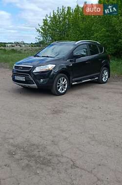 Внедорожник / Кроссовер Ford Kuga 2012 в 