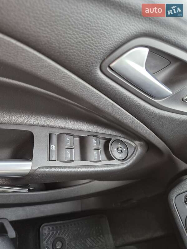 Позашляховик / Кросовер Ford Kuga 2013 в Львові