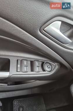 Внедорожник / Кроссовер Ford Kuga 2013 в 