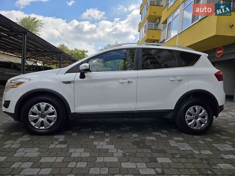 Внедорожник / Кроссовер Ford Kuga 2012 в Днепре