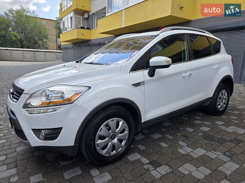 Внедорожник / Кроссовер Ford Kuga 2012 в Днепре