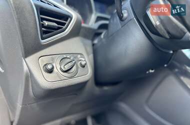Внедорожник / Кроссовер Ford Kuga 2014 в 