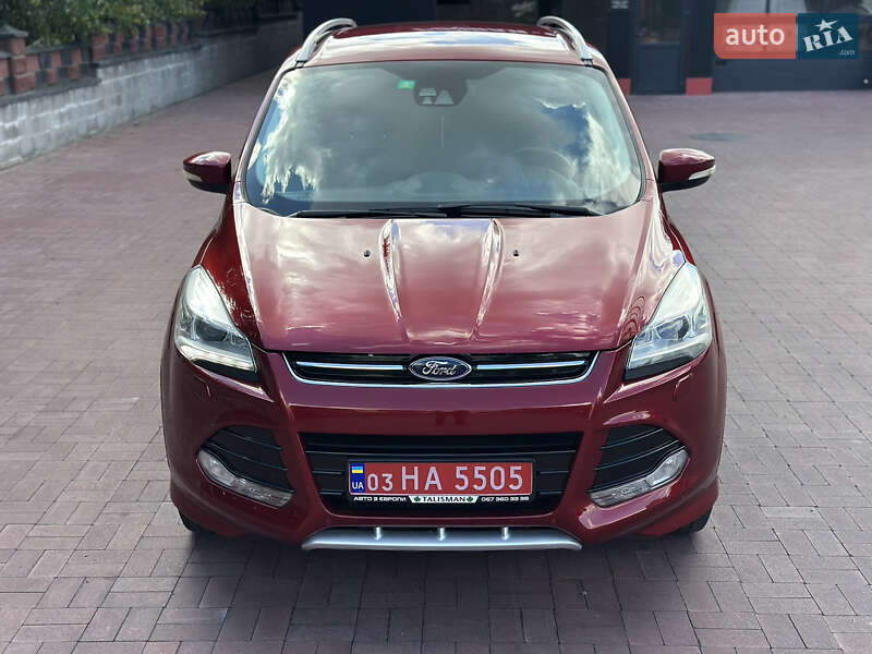 Внедорожник / Кроссовер Ford Kuga 2015 в Ровно