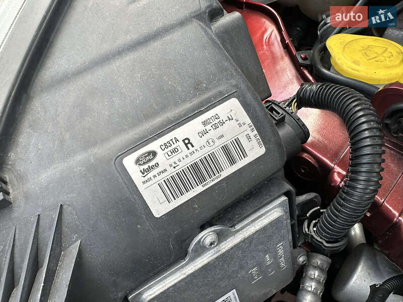 Внедорожник / Кроссовер Ford Kuga 2015 в Ровно