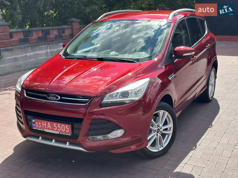 Внедорожник / Кроссовер Ford Kuga 2015 в Ровно