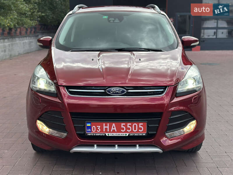 Внедорожник / Кроссовер Ford Kuga 2015 в Ровно