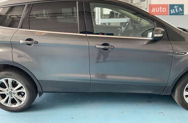 Внедорожник / Кроссовер Ford Kuga 2018 в Черновцах