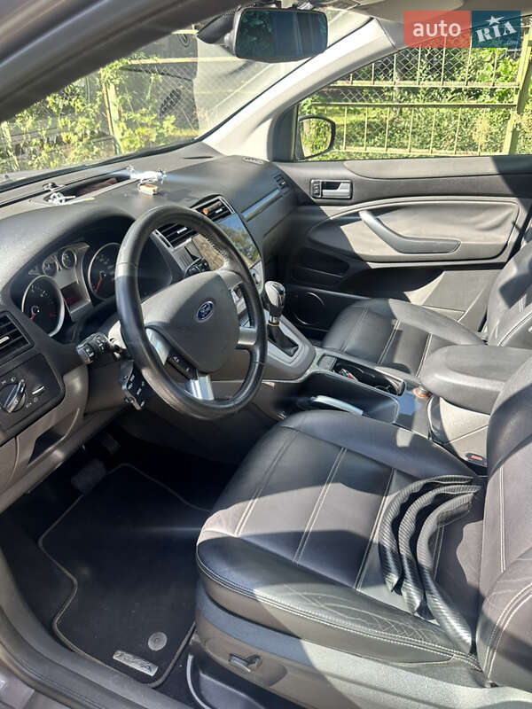 Внедорожник / Кроссовер Ford Kuga 2012 в Днепре