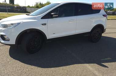 Внедорожник / Кроссовер Ford Kuga 2018 в Киеве