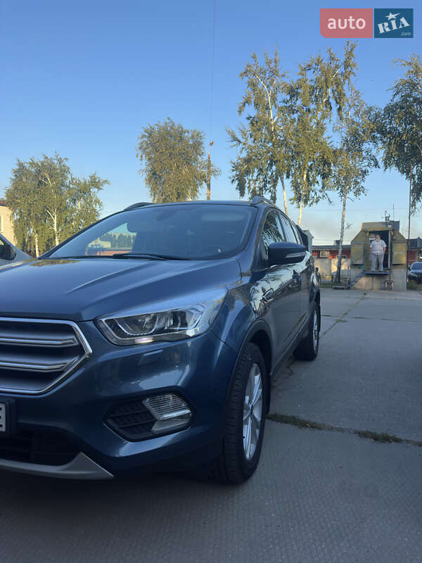 Позашляховик / Кросовер Ford Kuga 2019 в Черкасах фото 4 Позашляховик / Кросовер Ford Kuga 2019 в Черкасах