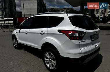 Внедорожник / Кроссовер Ford Kuga 2018 в 