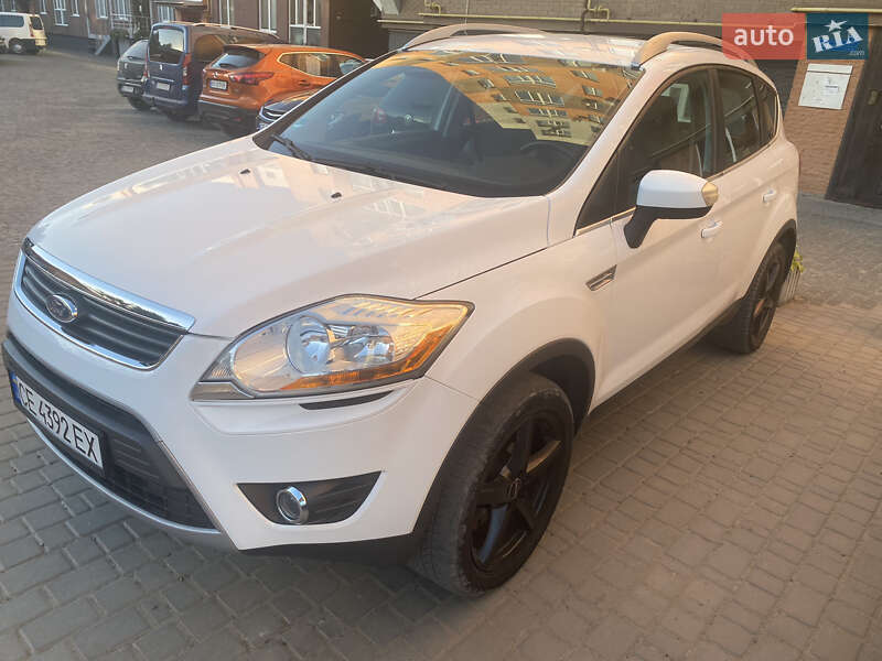 Внедорожник / Кроссовер Ford Kuga 2012 в Черновцах