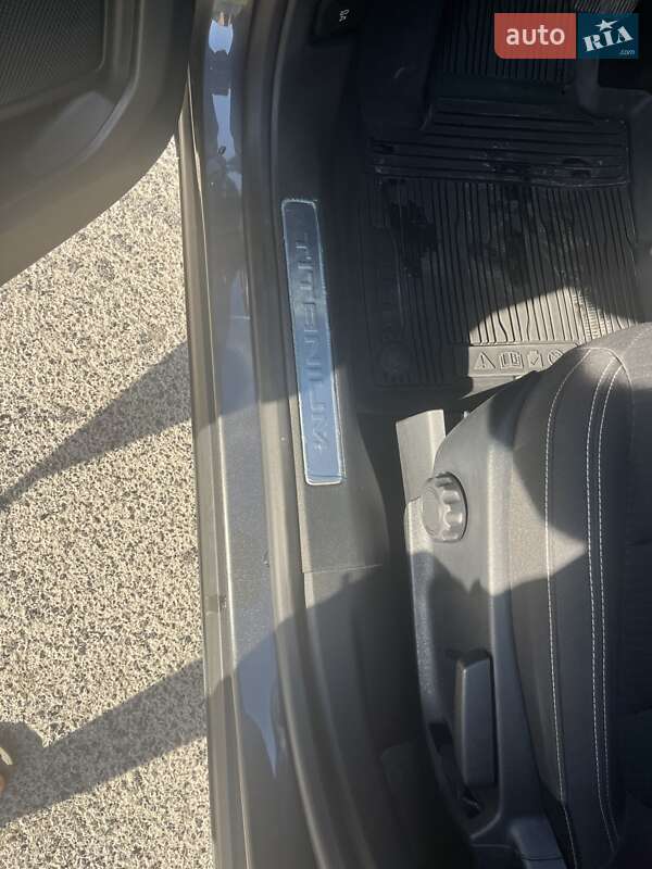 Внедорожник / Кроссовер Ford Kuga 2020 в Гайсине