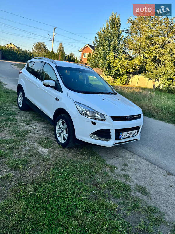 Внедорожник / Кроссовер Ford Kuga 2016 в Василькове