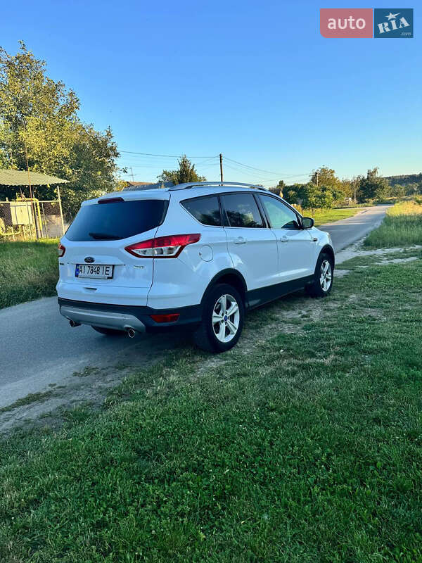 Внедорожник / Кроссовер Ford Kuga 2016 в Василькове