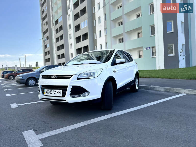Внедорожник / Кроссовер Ford Kuga 2014 в Харькове