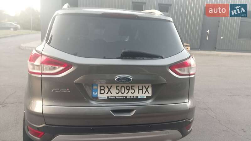 Внедорожник / Кроссовер Ford Kuga 2014 в 