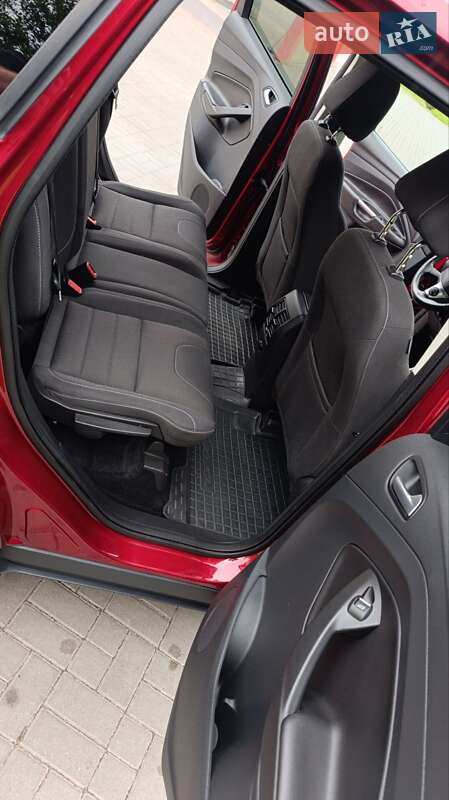 Внедорожник / Кроссовер Ford Kuga 2015 в Нововолынске фото 26 Внедорожник / Кроссовер Ford Kuga 2015 в Нововолынске