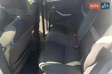 Внедорожник / Кроссовер Ford Kuga 2012 в 