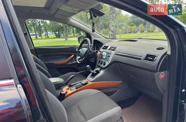 Внедорожник / Кроссовер Ford Kuga 2008 в 