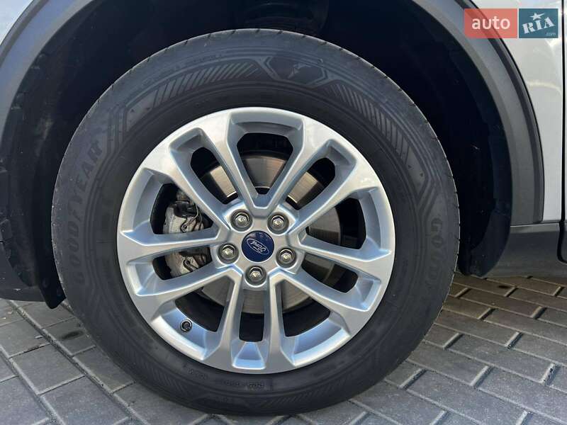 Позашляховик / Кросовер Ford Kuga 2021 в Черкасах фото 19 Позашляховик / Кросовер Ford Kuga 2021 в Черкасах