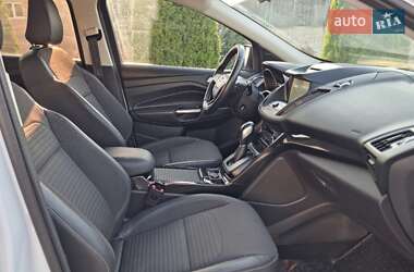 Внедорожник / Кроссовер Ford Kuga 2017 в 