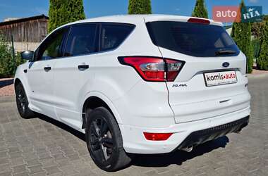Внедорожник / Кроссовер Ford Kuga 2017 в 