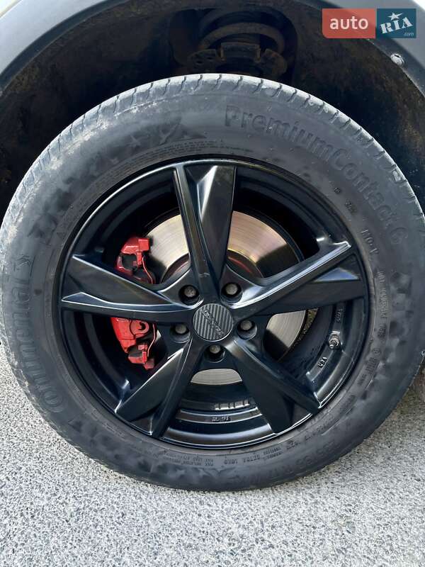 Внедорожник / Кроссовер Ford Kuga 2016 в Тернополе